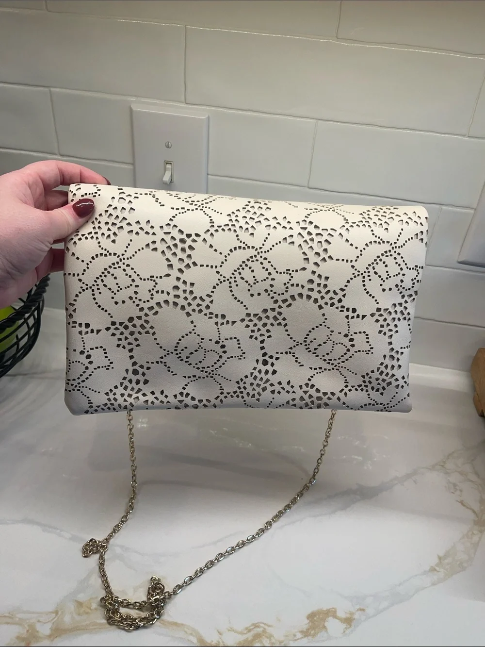 Urban Expressions Cream Laser-Cut Floral Chain Clutch